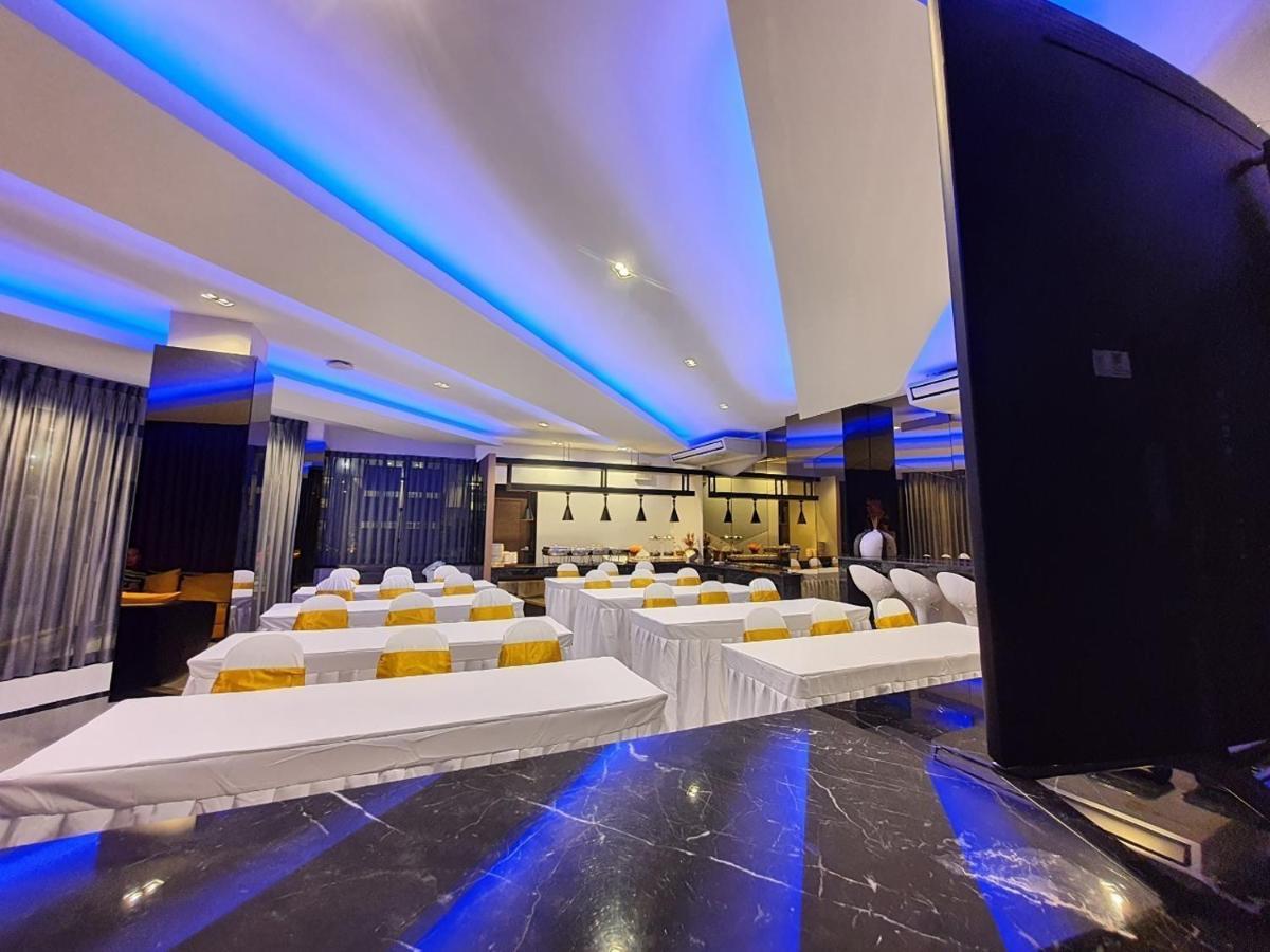 Psg Hotel Удон Тани Екстериор снимка